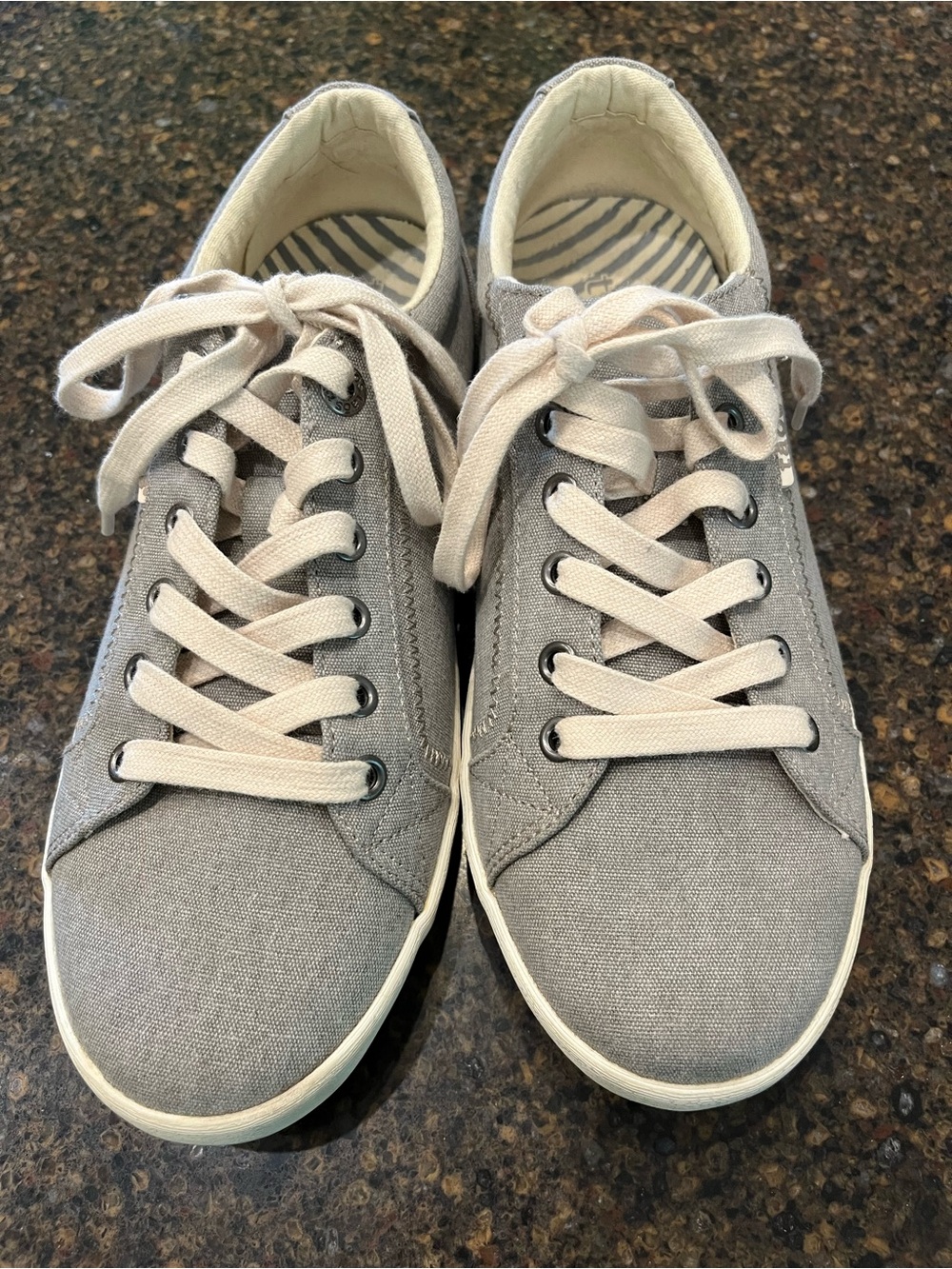 Taos Footwear Gray Canvas Lace-Up Sneakers with Cream Laces